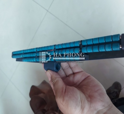 Băng tải xích con lăn bề mặt