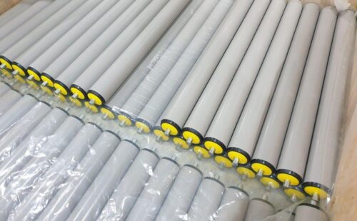 con lăn nhựa băng tải